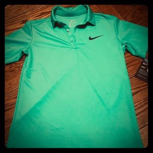 Women’s Nike Tennis Polo NWT: Size Medium